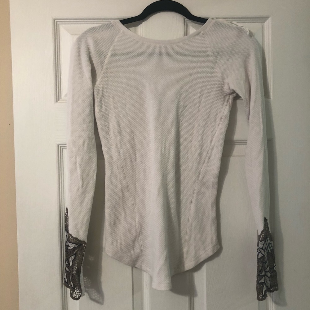 Free people medium scoop back thermal.